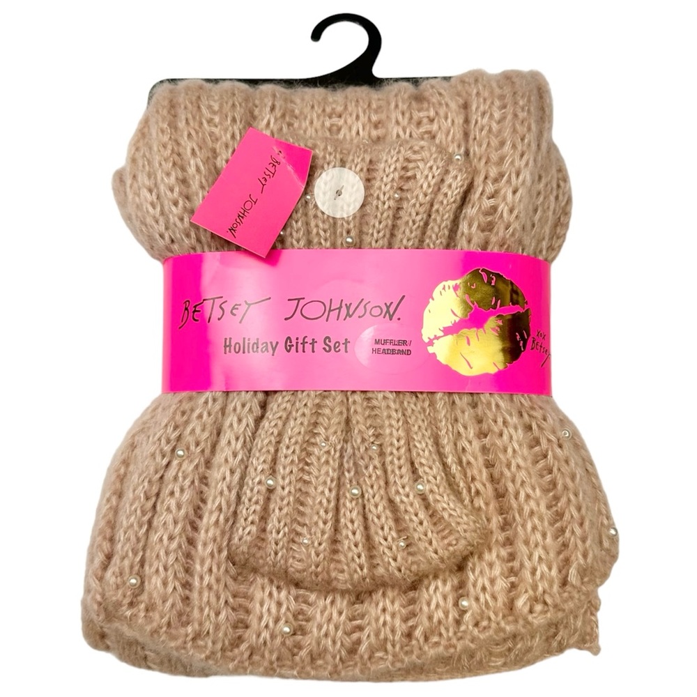 Betsey Johnson Muffler Scarf & Headband Gift Set NWT